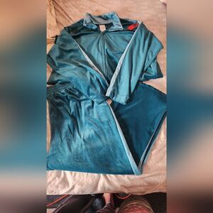 Vintage Womans 1X Velour Tracksuit